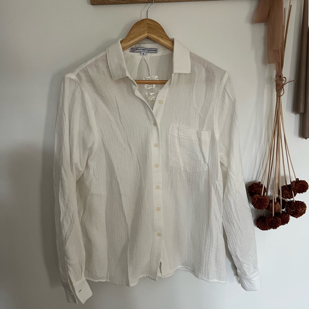 Main Street Exchange Button Up